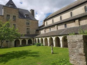 Le cloître